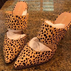 BCBG leopard print high heel shoes